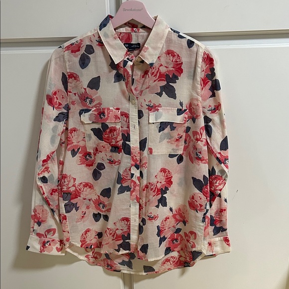 GAP Tops - GAP Floral Button-Up Shirt - Pink and Navy